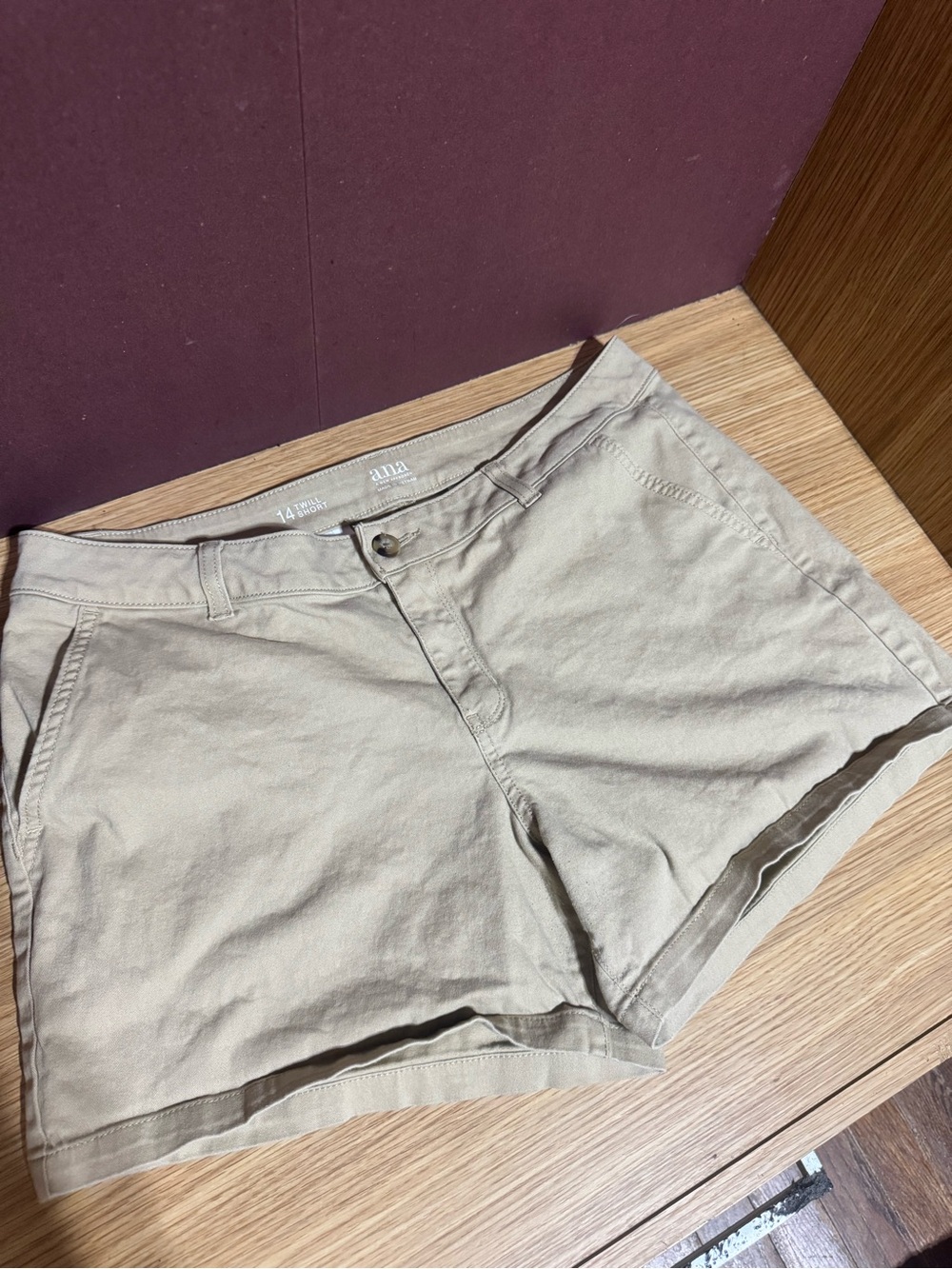 a.n.a. Women’s Twill Chino Shorts Tan Size 14